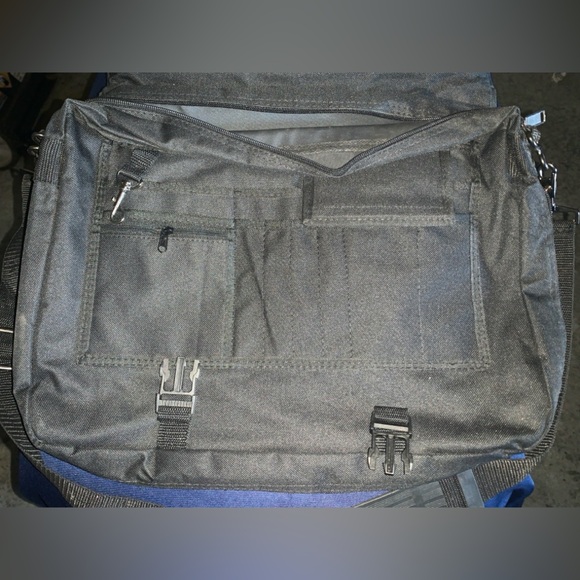 Messenger Bag, Black, NWOT - Picture 2 of 4